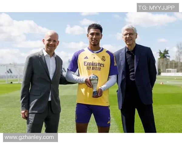 FIFA足球世界二周年庆典球星盛典 揭秘年度最强阵容与精彩活动 FIFA足球世界二周年庆典球星盛典 揭秘年度最强阵容与精彩活动