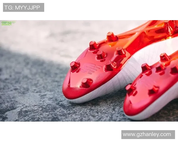 NB足球鞋V7球星系列全面升级 引领潮流与竞技的完美结合 NB足球鞋V7球星系列全面升级 引领潮流与竞技的完美结合