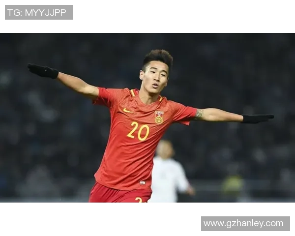 一分钟了解足球巨星的传奇经历与成就，带你走进他们的世界