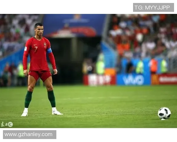 天下足球：聚焦葡萄牙球星的光芒