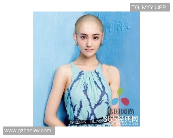 杨颖与足球球星的深厚关系揭秘 两人私下互动曝光引发热议 杨颖与足球球星的深厚关系揭秘 两人私下互动曝光引发热议