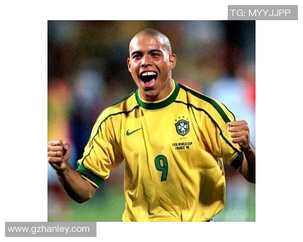 璀璨绿茵英雄梦回巅峰时刻纵览足球巨星精彩集锦 璀璨绿茵英雄梦回巅峰时刻纵览足球巨星精彩集锦